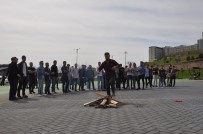 NEVRUZ ATEŞİ - Düzce Üniversitesi'nde Nevruz Neşeyle Karşılandı