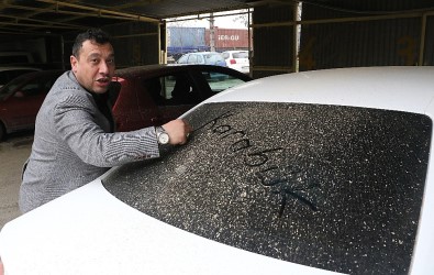 Karabük'te Çamur Yağmuru Araç Sürücülerini Oto Yıkamalara Koşturdu