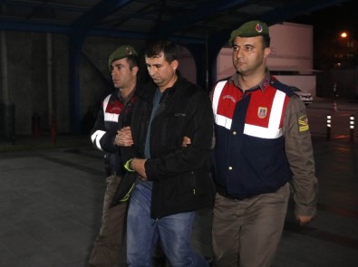 Konya'da FETÖ Operasyonunda 4'Ü Subay 13 Askere Gözaltı