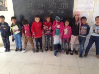 DEREKÖY - Lastik ayakkabıdan kurtulan öğrencilerin sevinçleri gözlerinden okundu