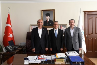 Memur-Sen Genel Başkanı Ali Yalçın Vali Kalkancı'yı Ziyaret Etti