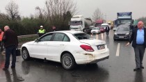 Sakarya'da Zincirleme Trafik Kazası Açıklaması 1 Yaralı