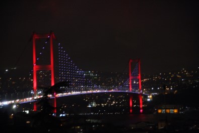 İstanbul Karanlığa Büründü