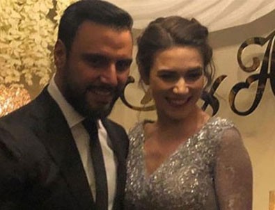 Alişan, Buse Varol nişanlandı