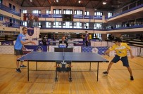 Uluslararası Masa Tenisi Turnuvası'nda Dereceye Girenler Kupalarını Aldı