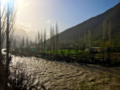 Habur Çayı Coştu, Vatandaşlar Set Oluşturdu