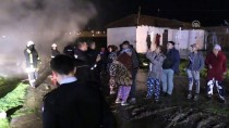 YILDIRIM DÜŞMESİ - Kırklareli'nde Yıldırım Düşen Ev Yandı