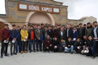 OKUMA SALONU - Niğde Belediye Başkanı Özkan Üniversite Gençliğiyle Bir Araya Geldi