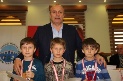 Taşköprü'de Satranç Turnuvası'na Yoğun İlgi