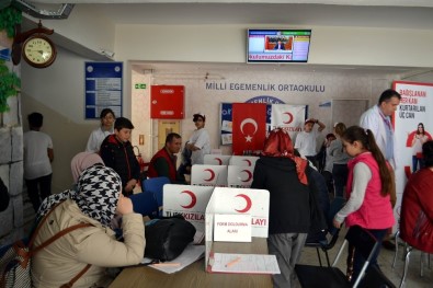 Türkiye'nin Yıllık Kan İhtiyacı 2 Milyon Üniteden Fazla