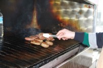 LOKANTACILAR ODASI - Uzunköprü Köftesi Bir Markadır