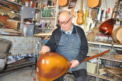 Baba Mesleğini 55 Yıldır Sürdürüyor