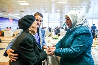 Başbakan Yıldırım'ın Eşi Semiha Yıldırım Açıklaması 'Yaşlılar Toplumumuzun En Büyük Değeri'