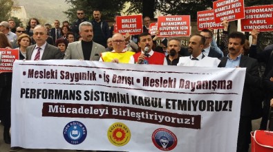 Bursa'da Öğretmenlerden Performans Eylemi