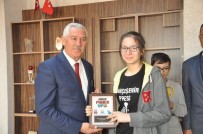 MALKOÇOĞLU - İl Milli Eğitim Müdürü Osman Elmalı Başarılı Öğrencileri Makamında Kabul Etti