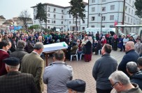ÜMİT HÜSEYİN GÜNEY - Ünye 1957 Spor'un Emektarı Son Yolculuğuna Uğurlandı
