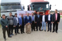 KURBAN KESİMİ - Uşak'tan Çıkan Yardım TIR'larındaki Malzemeler Sahiplerine Teslim Edildi