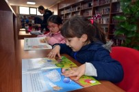 NADIR NADI - Aliağalı Minik Kitapseverlerden Kütüphaneye Ziyaret