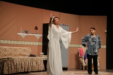 Aydın'da Dünya Tiyatro Günü Kutlandı