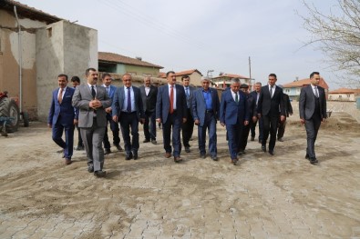 Gürkan, Bahri Mahallesi'nde Yapılan Çalışmaları İnceledi