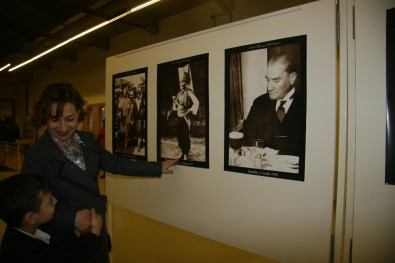 Hanri Benazus'un Koleksiyonundaki Atatürk Fotoğrafları Sergileniyor