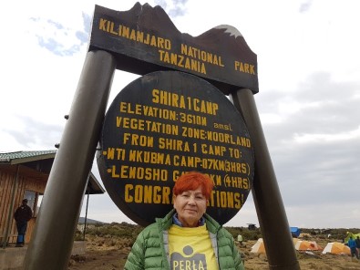 Polonyalı Kadın 70 Yaşında Kilimanjaro'ya Tırmandı