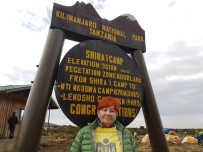 KAR FIRTINASI - Polonyalı Kadın 70 Yaşında Kilimanjaro'ya Tırmandı