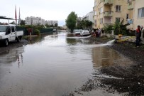 BEYAZ EŞYA - Antalya'da Su Basan Evlerde Tahliye İşlemleri Devam Ediyor