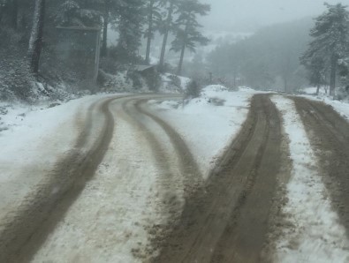 Dursunbey Alaçam Dağlarında Kar Yağışı