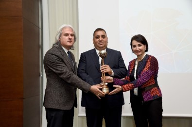 Kalite Sempozyumu'nda Tarsus Onore Edildi