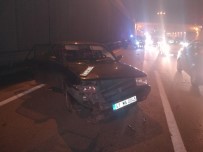 Makas Atan Otomobil Trafiği Birbirine Kattı Açıklaması 4 Yaralı