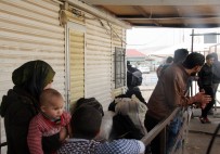 ÖZGÜR SURİYE ORDUSU - Suriyeliler Teröristlerden Temizlenen Bölgelere Dönüyor