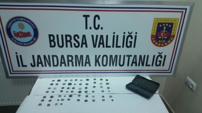 Tarihi Eser Kaçakçısı Otobüs Terminalinde Kıskıvrak Yakalandı