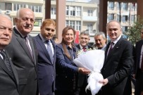ADEM YEŞİLDAL - Bakan Özlü'den Başkan Seyfi Dingil'e Ziyaret