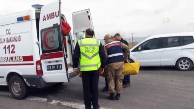Iğdır'da Ambulansla Otomobil Çarpıştı Açıklaması 2 Ölü, 5 Yaralı