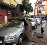 LODOS - İstanbul'da Şiddetli Lodos Çatıları Uçurdu