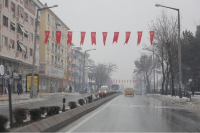 Şehitler İçin Türk Bayrağı Çağrısı