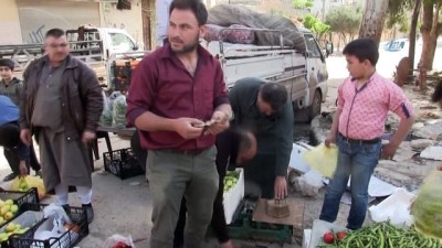Afrin'de Çarşı Pazar Canlandı