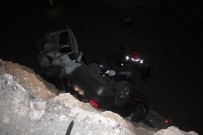 Bayburt'ta İki Araç Menfez Çukuruna Düştü Açıklaması 7 Ölü, 2 Yaralı