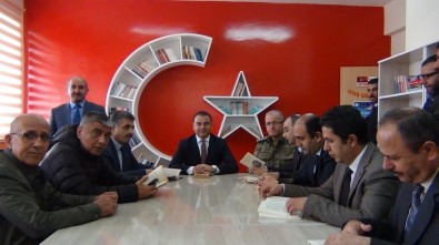 Erciş'te Ay Yıldızlı Kütüphane Hizmete Açıldı