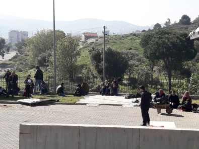 İzmir'de 91 Göçmen Ve 3 Şüpheli Yakalandı