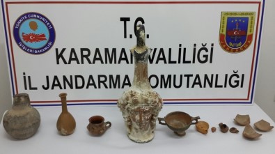 Karaman'da Durdurulan Otomobilde Tarihi Eser Ele Geçirildi