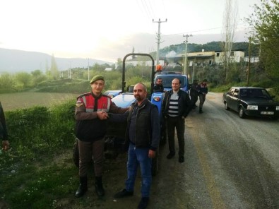 Kuyucak'tan Çalınan Traktör, Bozdoğan'da Bulundu