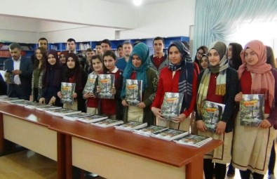 YTÜ'den Erciş'teki '101 Okul 101 Kütüphane' Projesine Kaynak Kitap Desteği