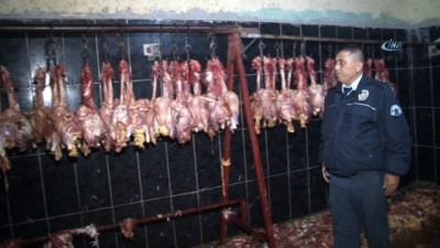 Adana'da 'Kaçak Tavuk Kesimi' Operasyonu