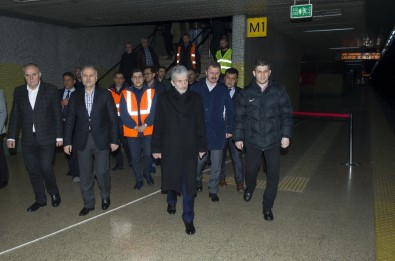Ankara Büyükşehir Belediye Başkanı Tuna Metrodaki Kazayı İnceledi