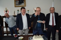 BERGAMA BELEDİYESPOR - Başkan Cengiz Ergün'e 9. Yıl Sürprizi