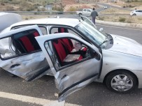 YEMIŞLI - Batman'da Trafik Kazası Açıklaması 9 Yaralı