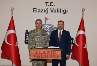 Genelkurmay Başkanı Orgeneral Akar Elazığ'da Birlikleri Denetledi
