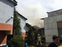 ÇAMLıCA - İstanbul'da Fabrika Yangını Korkuttu